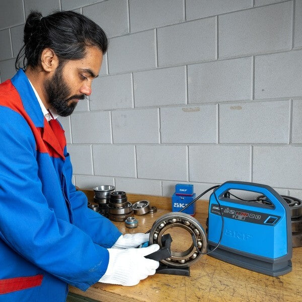 SKF TMBH 5/120v Compact portable induction heater Silent operation User-friendly