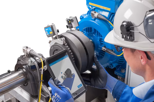 SKF TKSA 71/PRO High end shaft alignment tool with add accessories w/ trolley